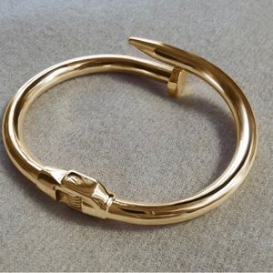 Nail Bracelet(Female) Stainless Steel